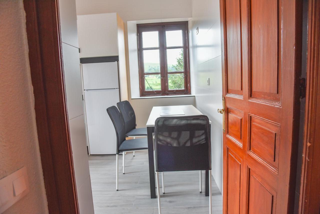 La Lombana Apartment Sobremazas Luaran gambar